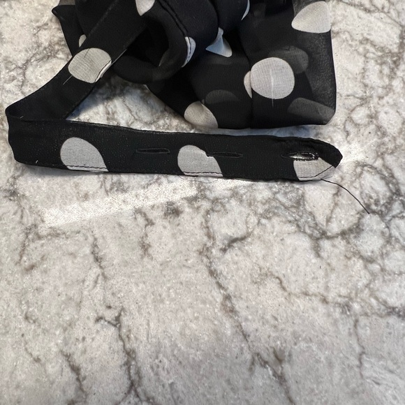 Free People Black Polka Dot Adjustable Sleeves Blouse - See Measurements!! - Picture 13 of 14